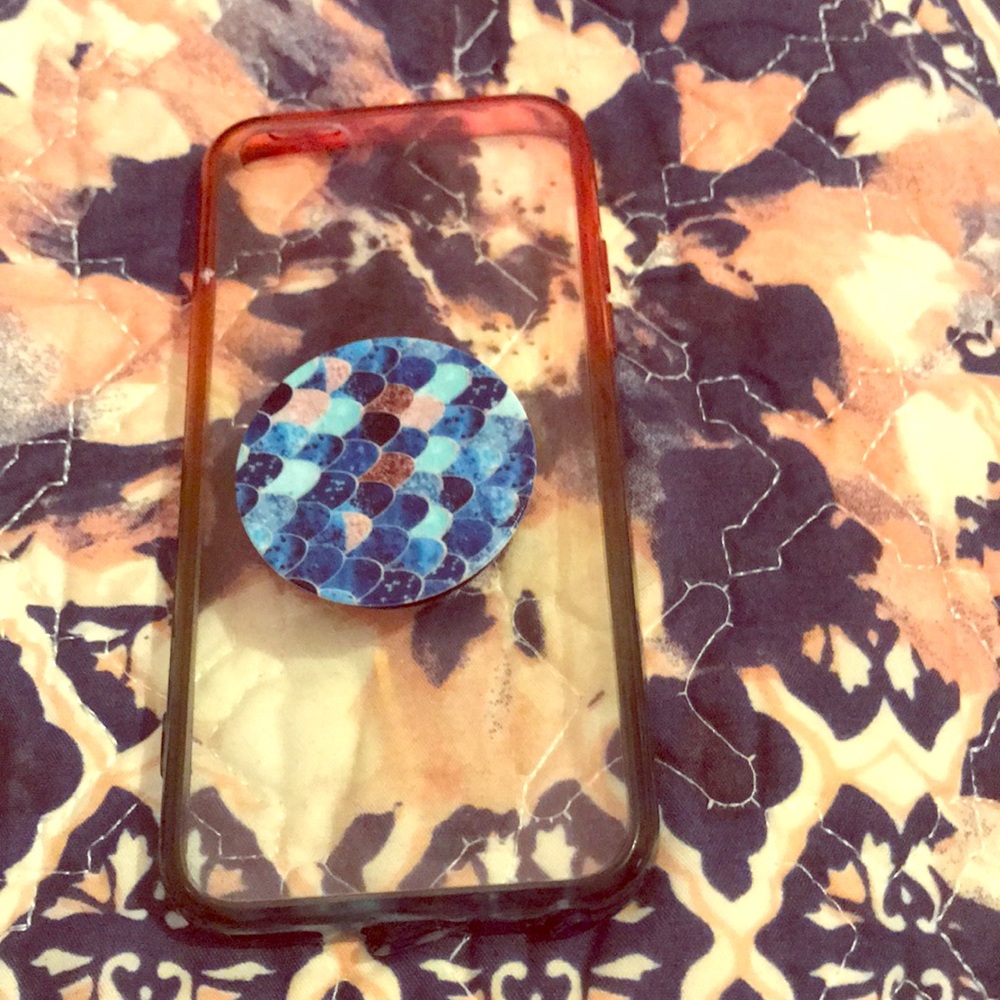 Phone case with popsocket